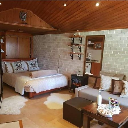 Czarina Cabin הבקתה הקיסרית והדירה הקיסרית Czarina Apartment Caesarea Exterior foto